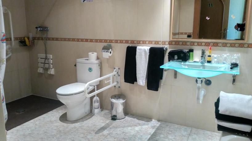 Imagen de la habitación del Hotel Beatriz. Foto 4