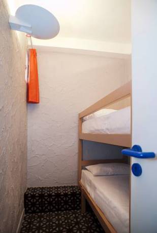 Imagen de la habitación del Hotel Beau Rivage, Argeles Sur Mer. Foto 15