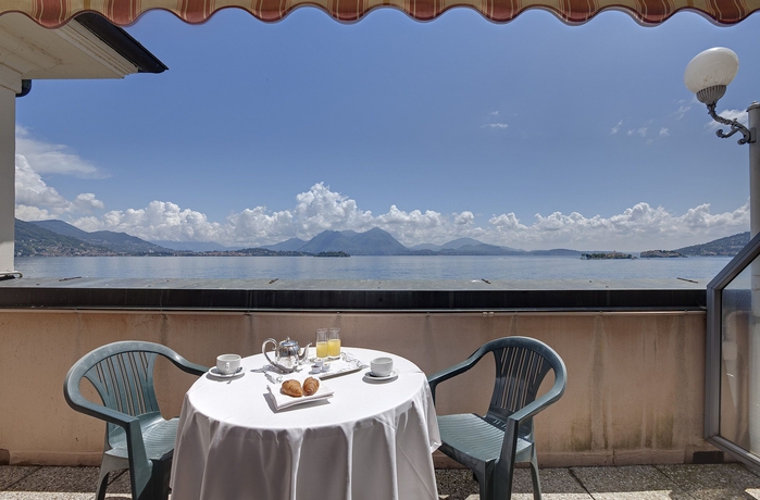 Imagen de los exteriores del Hotel Beau Rivage, Baveno. Foto 9