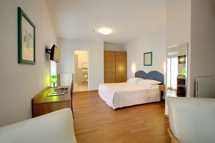 Imagen de la habitación del Hotel Beau Rivage, Baveno. Foto 6