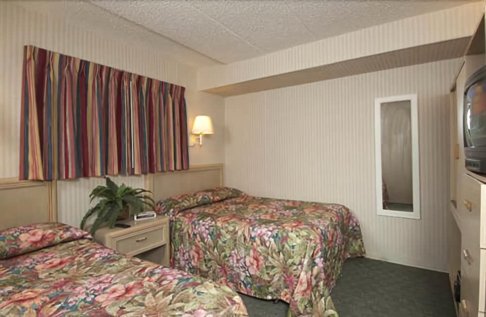 Imagen de la habitación del Hotel Beau Rivage Beach Resort. Foto 7