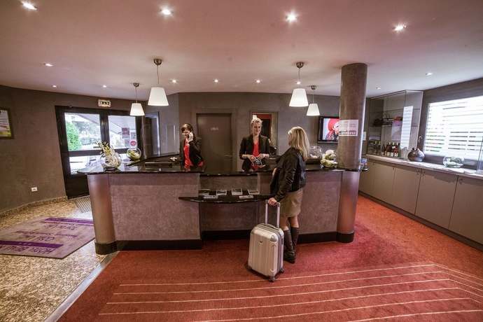 Imagen de los interiores del Hotel Beau Rivage, G&eacute;rardmer. Foto 12