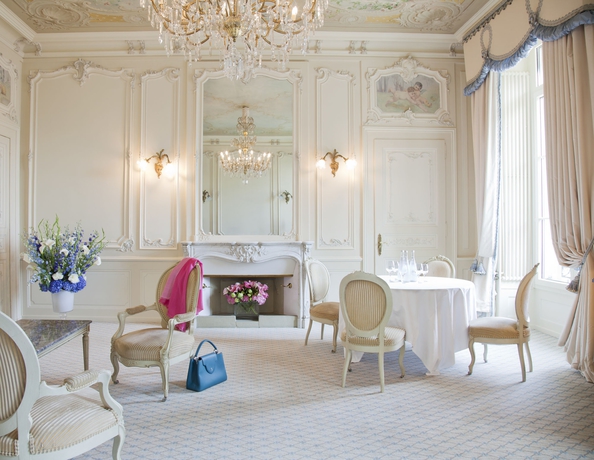 Imagen de la habitación del Hotel Beau Rivage Geneva. Foto 12