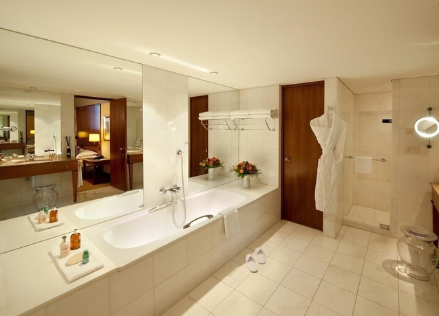 Imagen de la habitación del Hotel Beau Rivage, NEUCHATEL. Foto 9