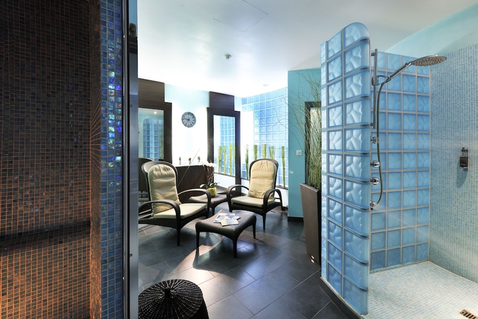 Imagen de la piscina del Hotel Beau Rivage, NEUCHATEL. Foto 15