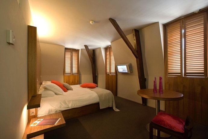 Imagen de la habitación del Hotel Beau Rivage, Niza. Foto 4