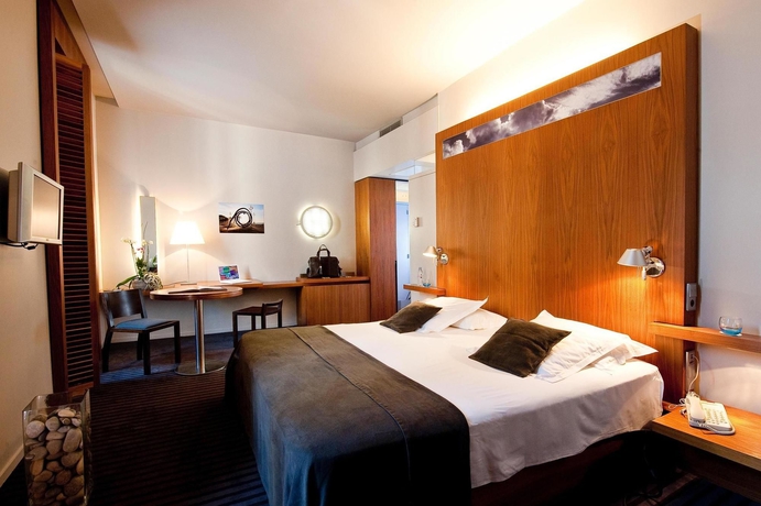 Imagen de la habitación del Hotel Beau Rivage, Niza. Foto 13