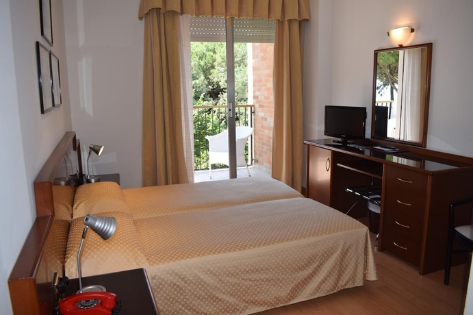 Imagen de la habitación del Hotel Beau Rivage Pineta. Foto 10