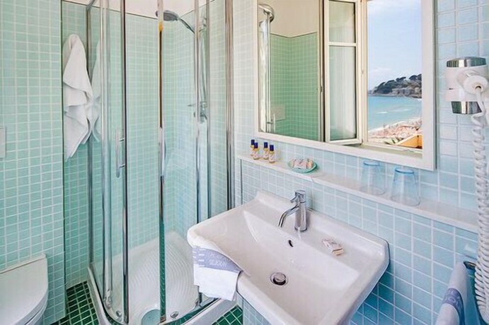Imagen de la habitación del Hotel Beau Sejour, Alassio. Foto 11
