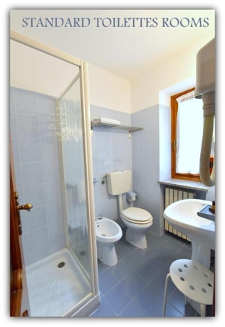 Imagen de la habitación del Hotel Beau Sejour, &Eacute;troubles. Foto 15