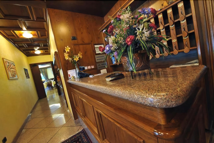 Imagen de los interiores del Hotel Beau Sejour. Foto 18