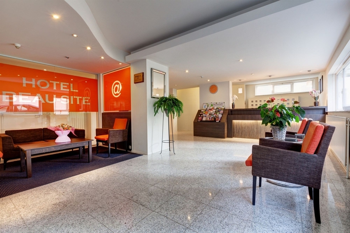 Imagen de los interiores del Hotel Beau Site. Foto 13