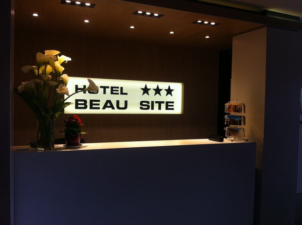 Imagen de los interiores del Hotel Beau Site, Lourdes. Foto 12