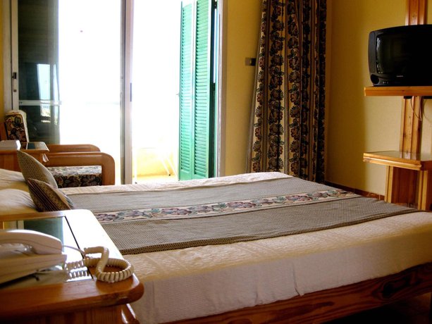 Imagen de la habitación del Hotel Beau Site Marsa Matruh. Foto 10