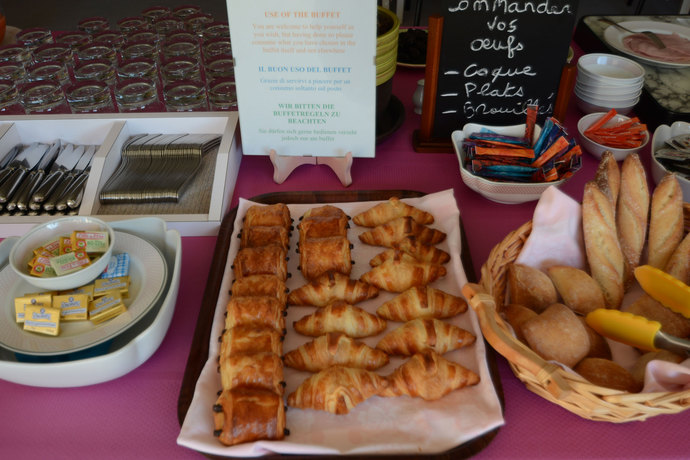 Imagen del bar/restaurante del Hotel Beau Soleil. Foto 2