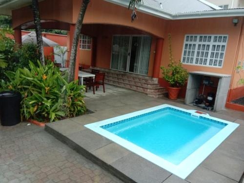 Imagen general del Hotel Beau Vallon Villa Apartments. Foto 1