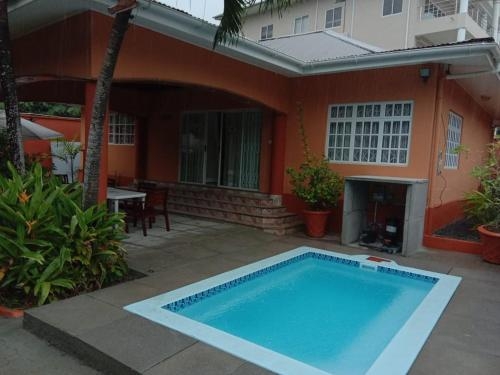 Imagen general del Hotel Beau Vallon Villa Apartments. Foto 5