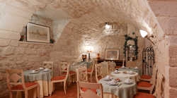 Imagen del bar/restaurante del Hotel Beaubourg. Foto 2