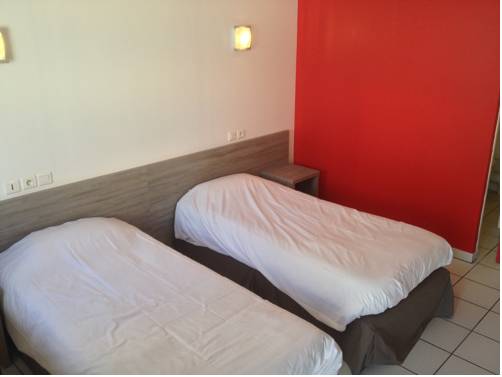 Imagen de la habitación del Hotel Beaulieu, Clermont-Ferrand. Foto 4