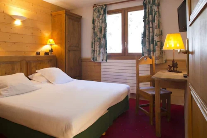 Imagen de la habitación del Hotel Beaulieu, Les Tollets. Foto 6