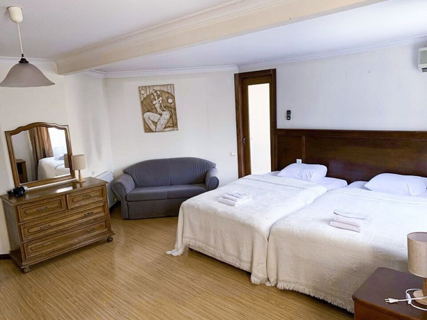 Imagen de la habitación del Hotel Beaumonde. Foto 12