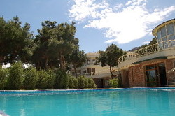 Imagen de la piscina del Hotel Beaumonde Garden, Tbilisi. Foto 8