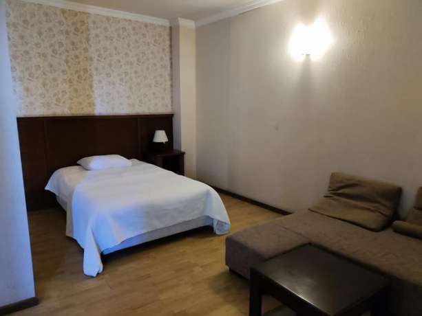 Imagen de la habitación del Hotel Beaumonde Garden, Tbilisi. Foto 11
