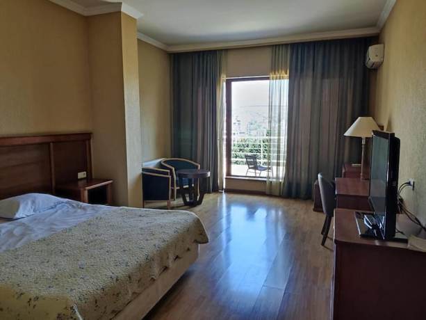 Imagen de la habitación del Hotel Beaumonde Garden, Tbilisi. Foto 20