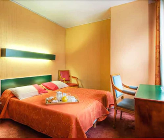 Imagen de la habitación del Hotel Beauquartier Montmartre. Foto 6