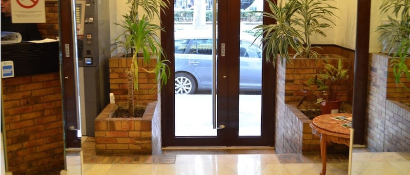 Imagen de los interiores del Hotel Beauquartier Montmartre. Foto 18