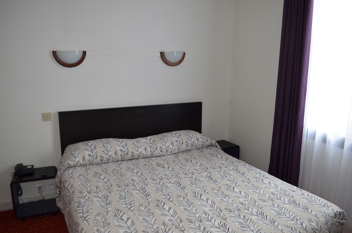 Imagen de la habitación del Hotel Beauquartier Montmartre. Foto 13