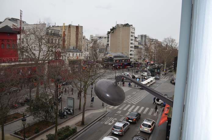 Imagen de la habitación del Hotel Beauquartier Montmartre. Foto 17