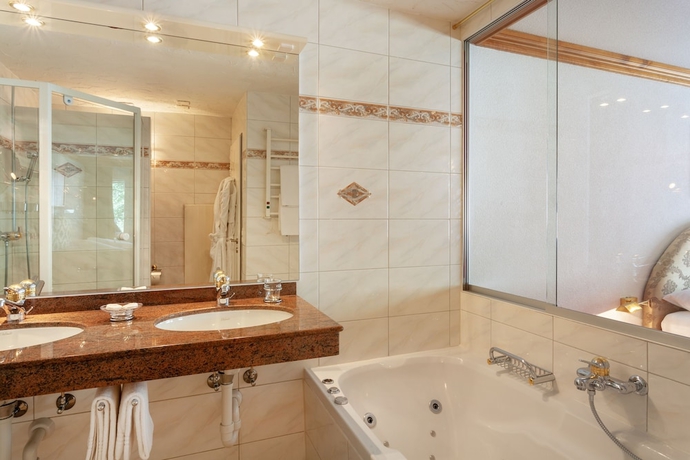 Imagen de la habitación del Hotel Beau-rivage. Foto 3