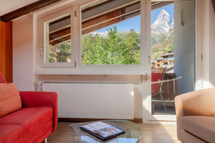 Imagen de la habitación del Hotel Beau-rivage. Foto 8