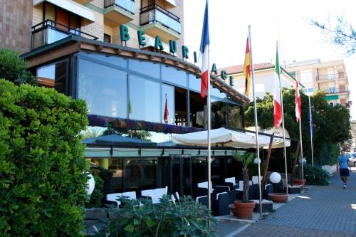 Imagen general del Hotel Beaurivage, Fano. Foto 1