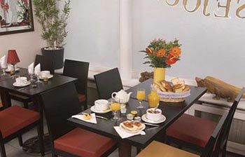 Imagen del bar/restaurante del Hotel Beauséjour. Foto 3