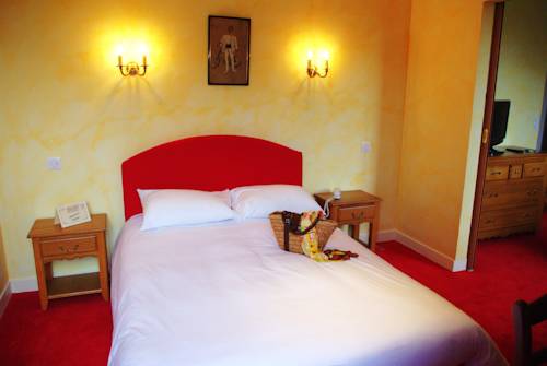 Imagen de la habitación del Hotel Beauséjour, Vic-sur-Cere. Foto 8