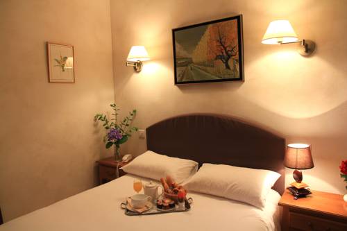 Imagen de la habitación del Hotel Beauséjour, Vic-sur-Cere. Foto 9