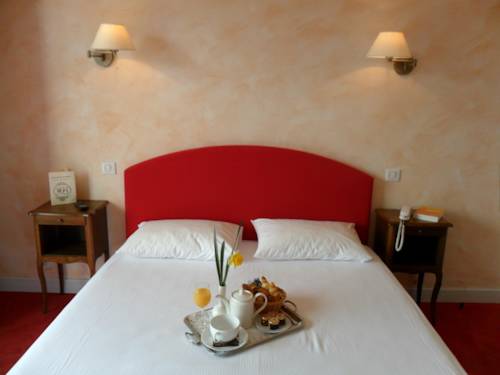 Imagen de la habitación del Hotel Beauséjour, Vic-sur-Cere. Foto 10