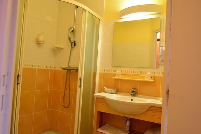 Imagen de la habitación del Hotel Beausejour, Le Beage. Foto 5