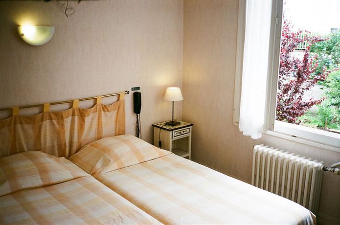 Imagen de la habitación del Hotel Beausejour, Nevers. Foto 5