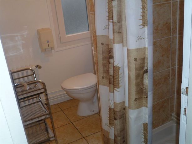 Imagen de la habitación del Hotel Beausejour, Nevers. Foto 6