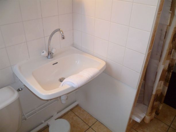 Imagen de la habitación del Hotel Beausejour, Nevers. Foto 11