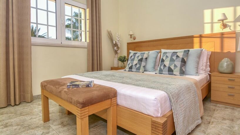 Imagen general del Hotel Beautiful 8-bed Golf Villa in Vilamoura, Algarve. Foto 11