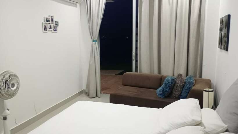 Imagen general del Hotel Beautiful Laguna Club Resort apartment. Foto 13