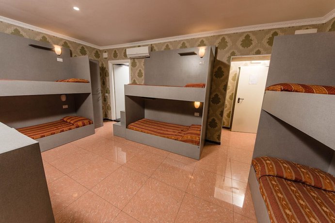 Imagen de la habitación del Hotel Beautiful, Roma. Foto 11