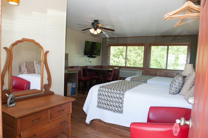 Imagen de la habitación del Hotel Beaver Lakeview Resort. Foto 10