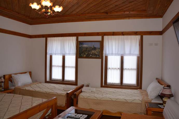Imagen de la habitación del Hotel Bebej Tradicional. Foto 10