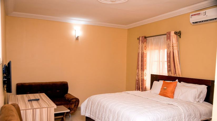 Imagen de la habitación del Hotel Beck Flo and Suites Ent. Foto 7