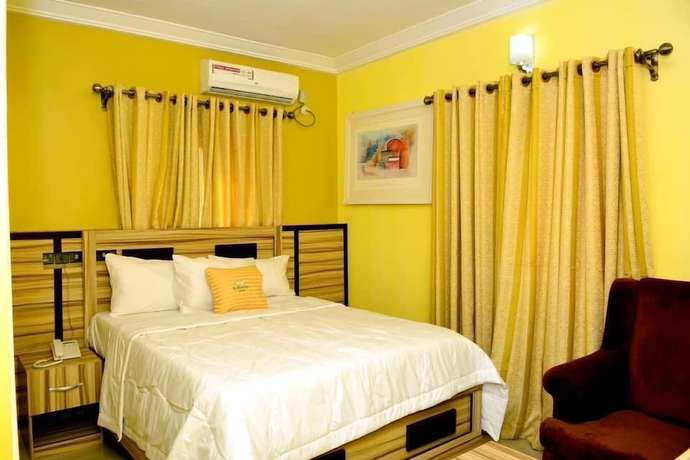 Imagen de la habitación del Hotel Beck Flo and Suites Ent. Foto 12